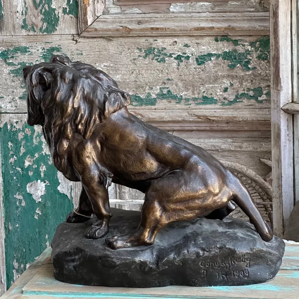 Lion Sculpture