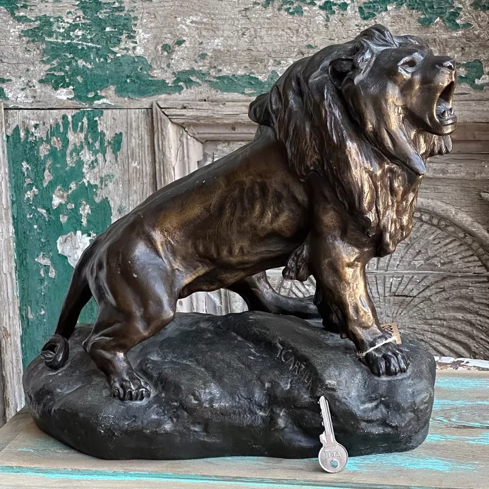 Lion Sculpture