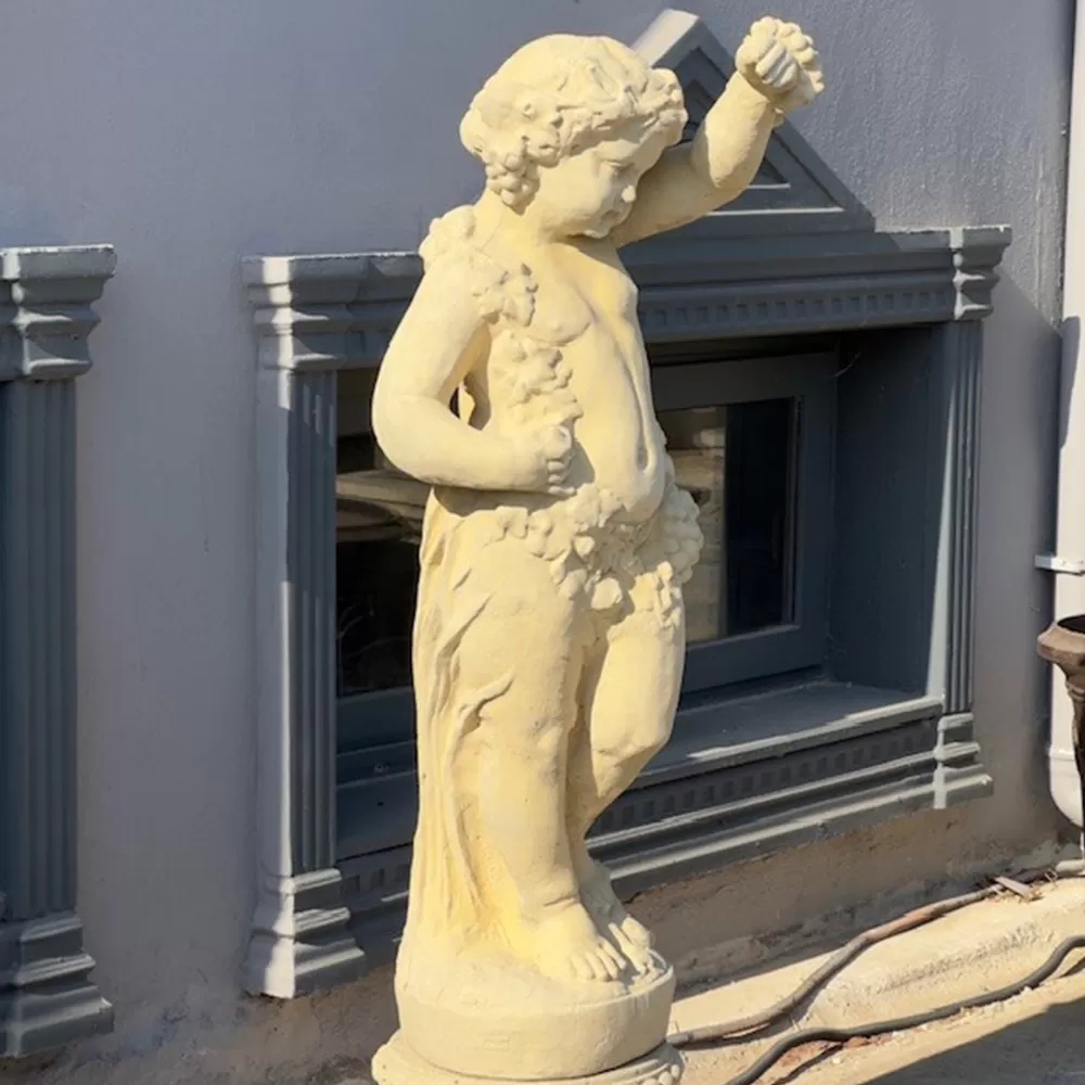 Beton Döküm Üzümlü Çoçuk Heykeli