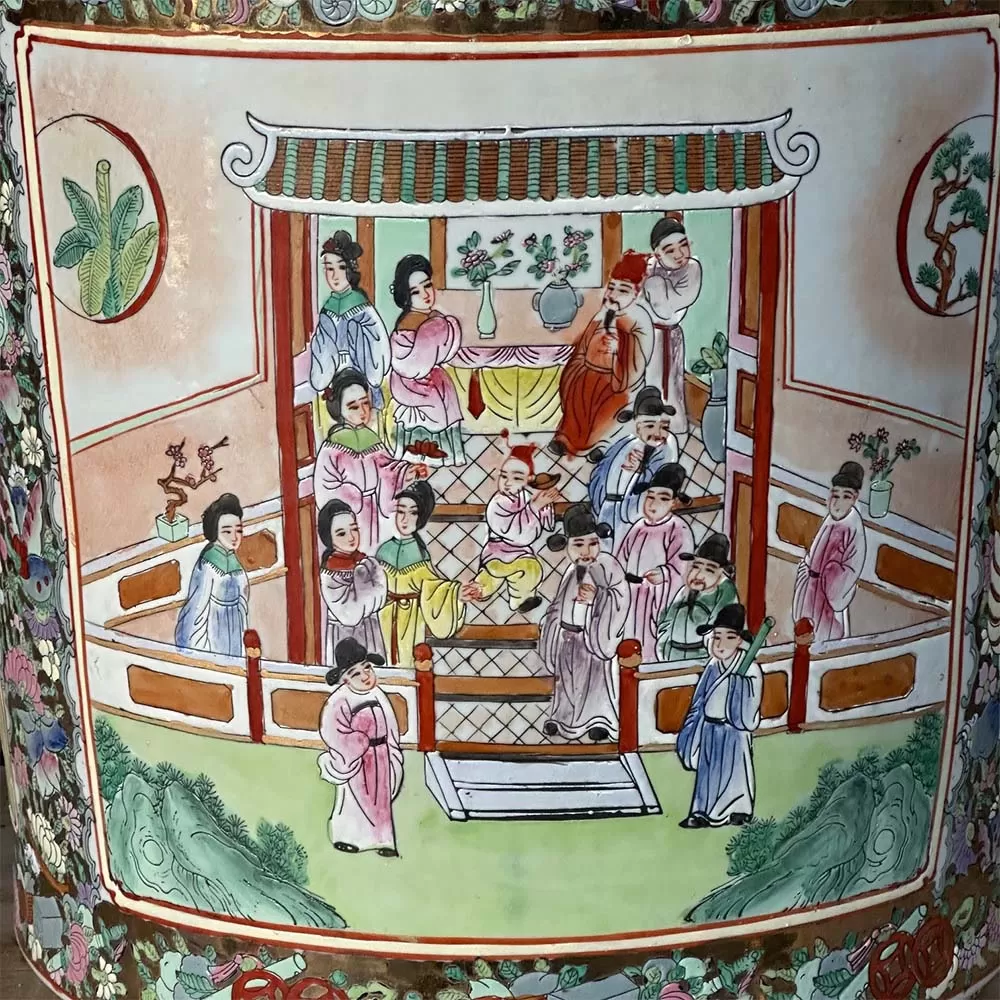 Chinese Famille Rose Flower Pot