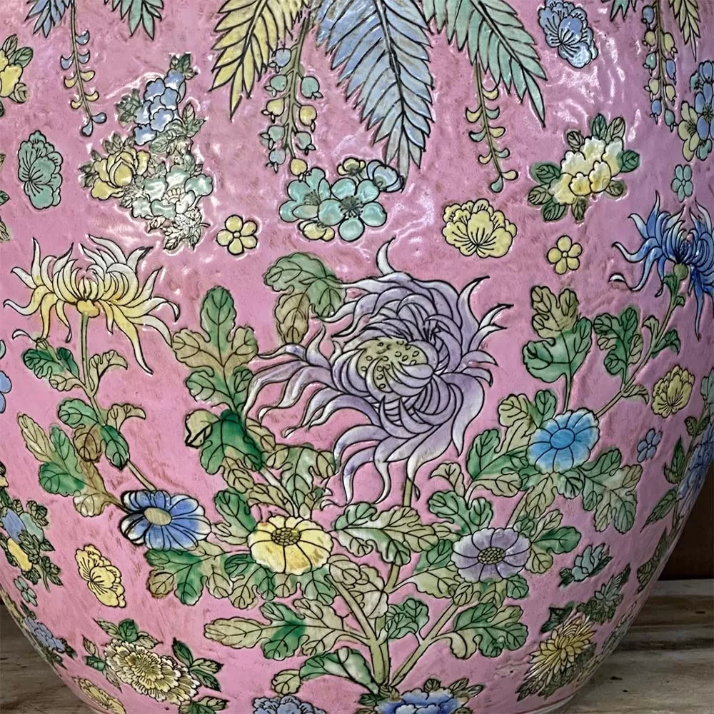 Chinese Porcelain Famillie Rose Flower Pot