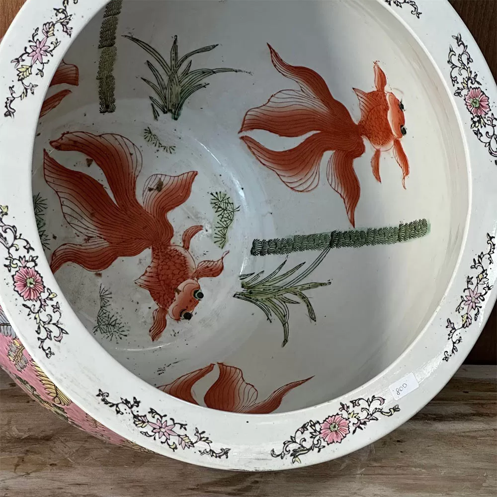 Chinese Porcelain Famillie Rose Flower Pot