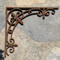 Cast Iron Corner Ornament