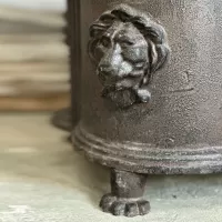 Cast Iron  Lion Flowerpot