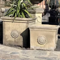 Beton Döküm Kare Saksı