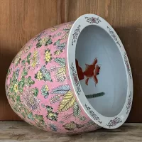 Chinese Porcelain Famillie Rose Flower Pot