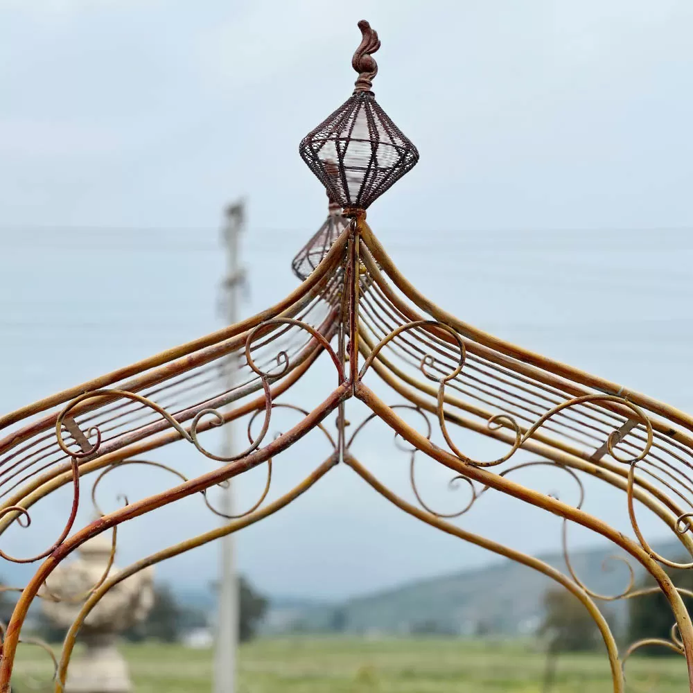 Large Metal Archway Entry